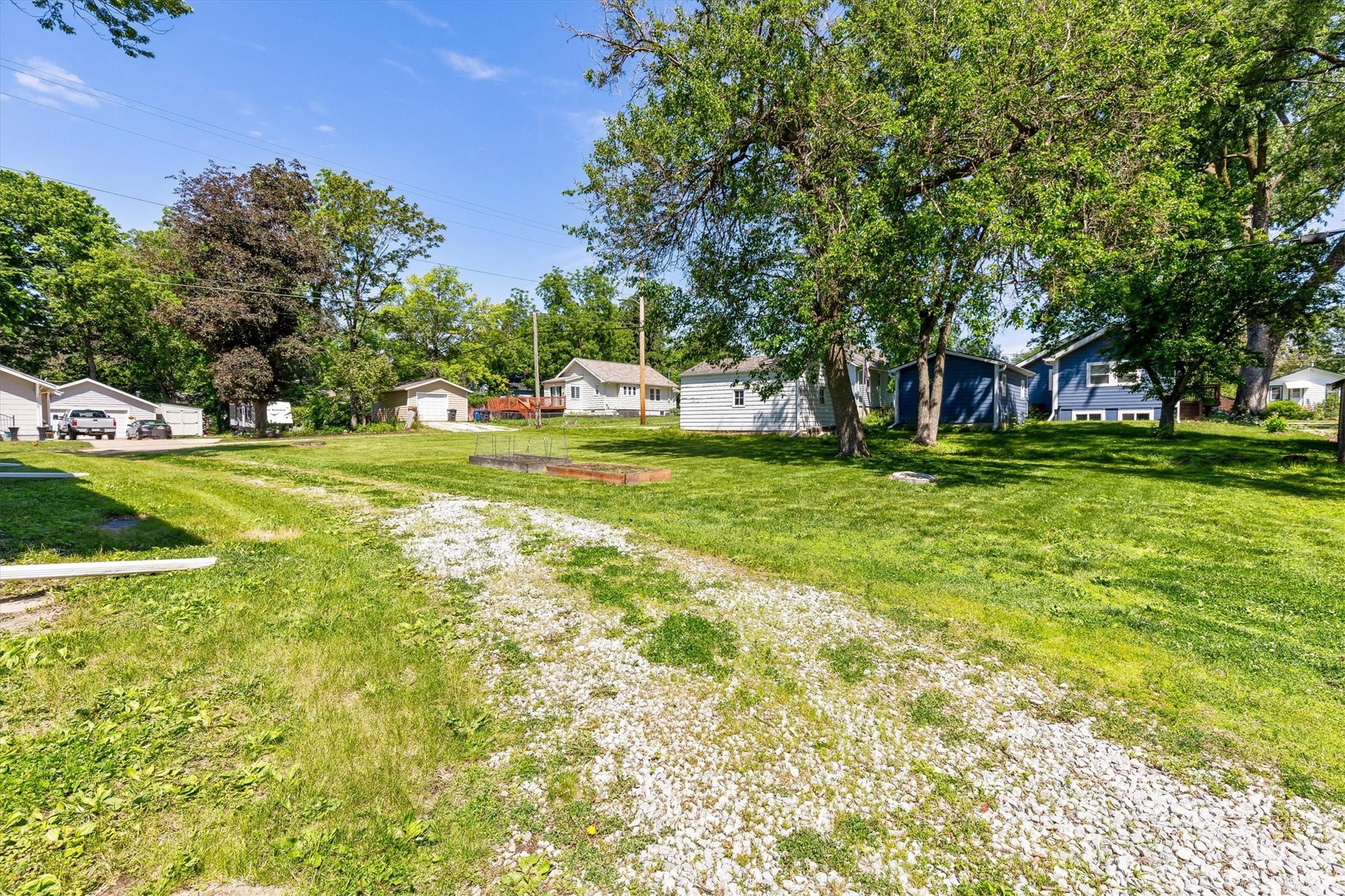 1229 Geil Avenue