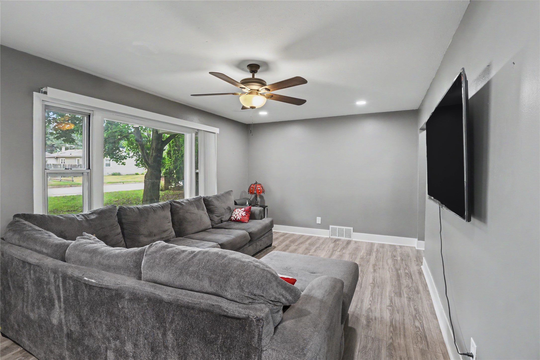 7906 SW 11th Street