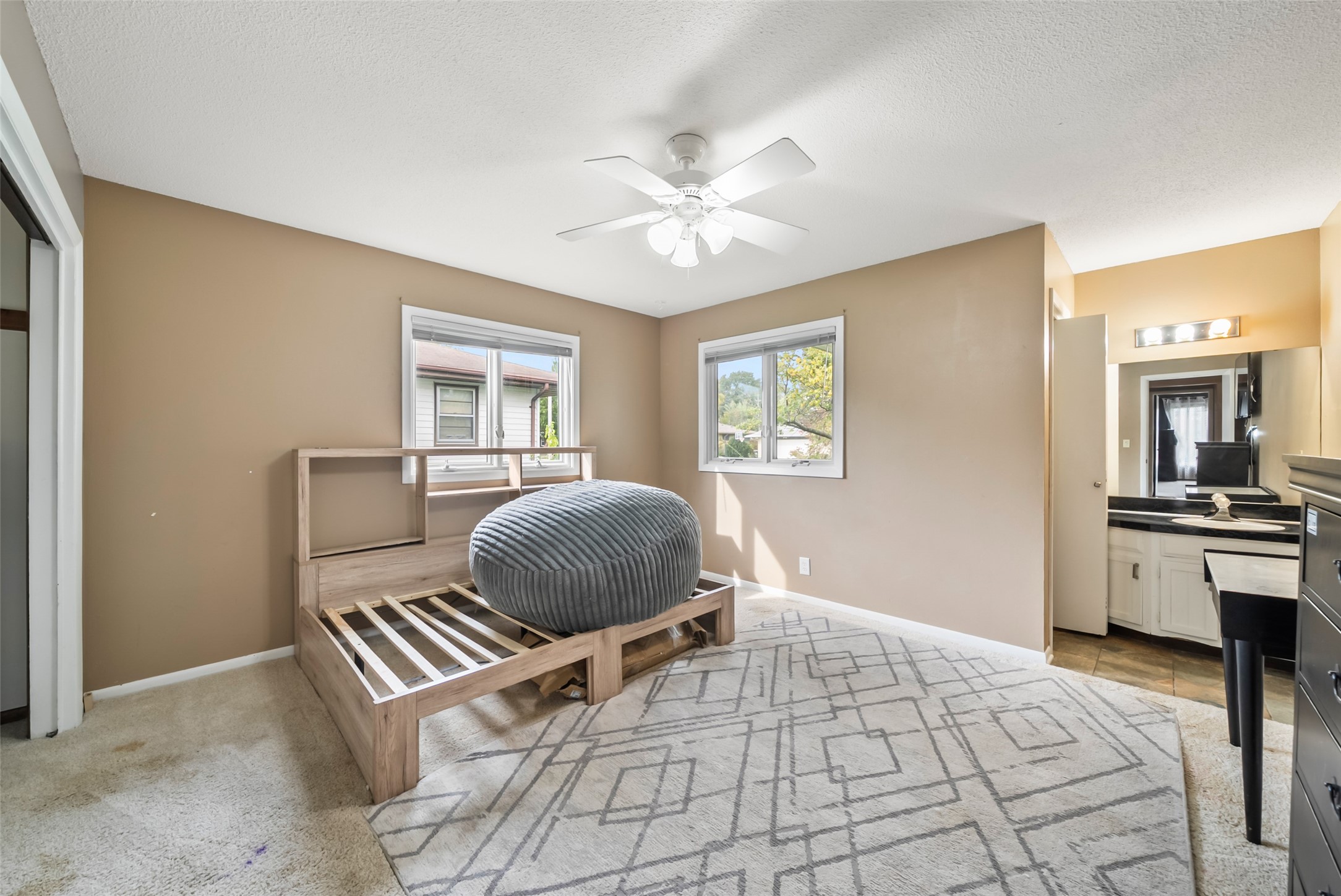 509 SE 10th Street