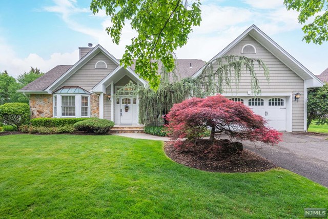 7 Sturbridge Circle