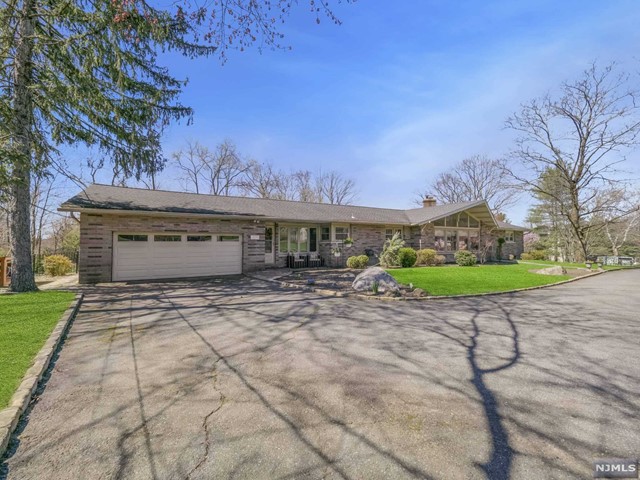 63 Woodmont Road