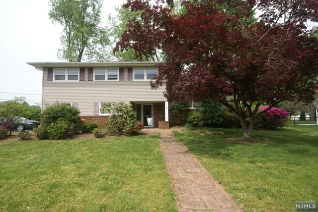 18 Camillo Drive