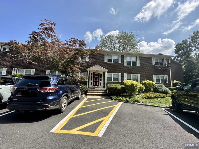 100 Pierson Miller Drive F-7