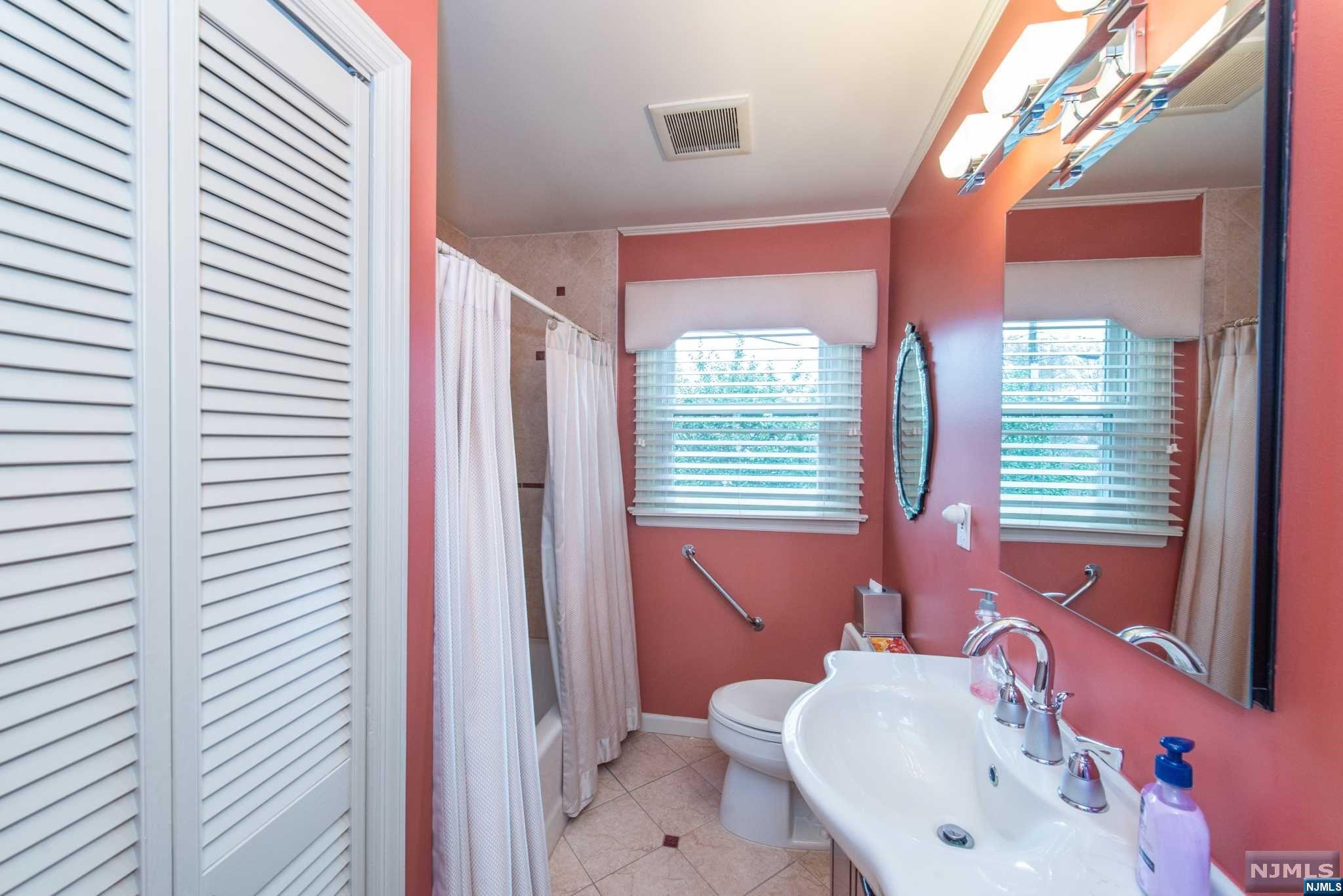 1 Inwood Drive