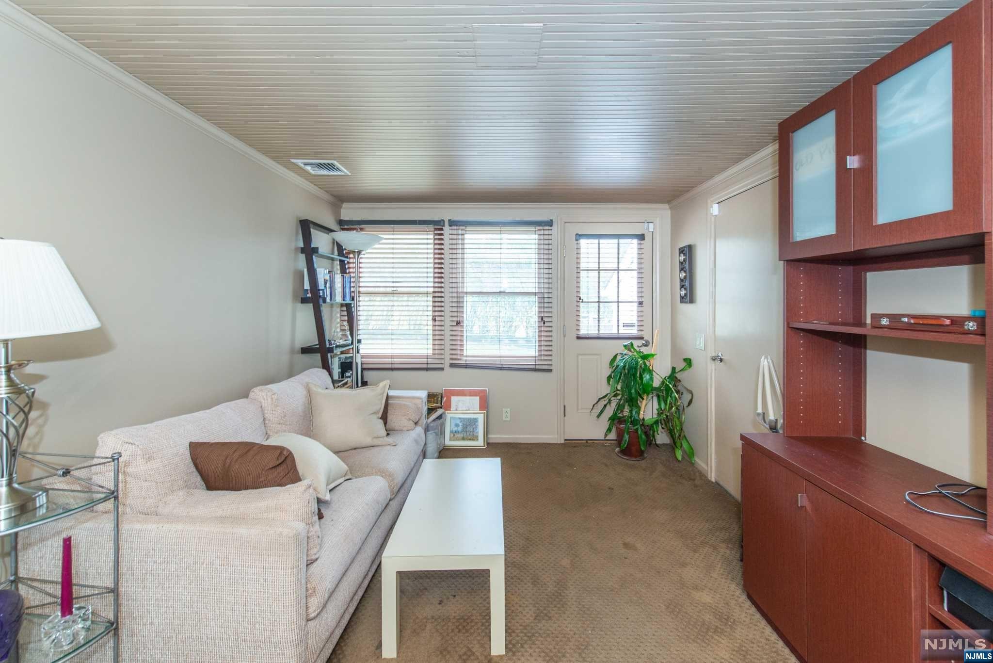 1 Inwood Drive