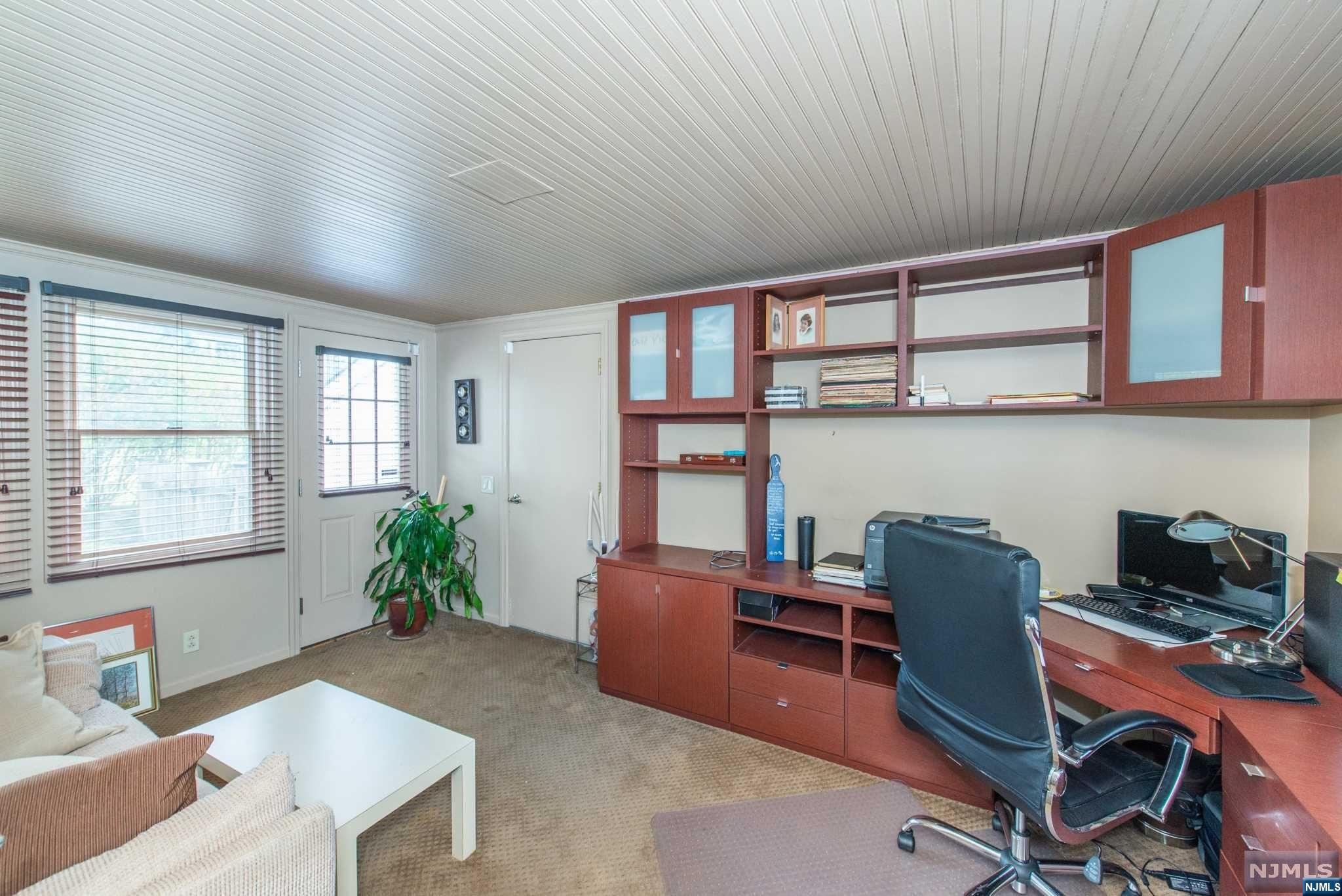 1 Inwood Drive