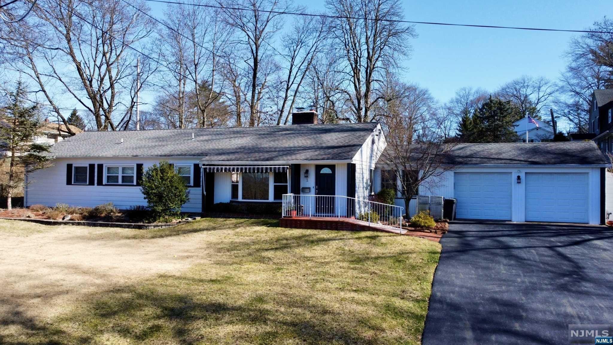 1 Inwood Drive