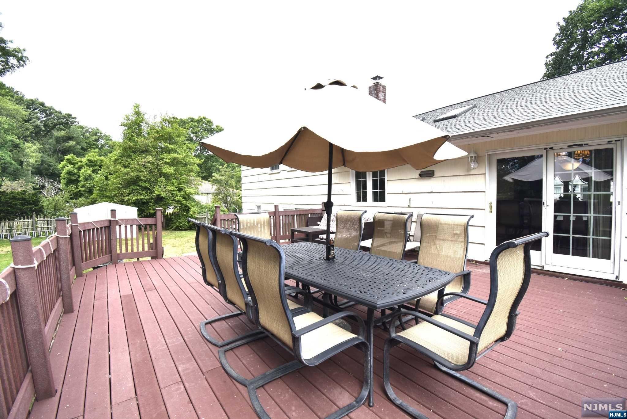 39 Cathyann Court
