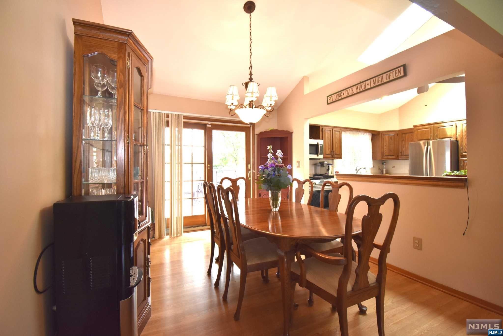 39 Cathyann Court