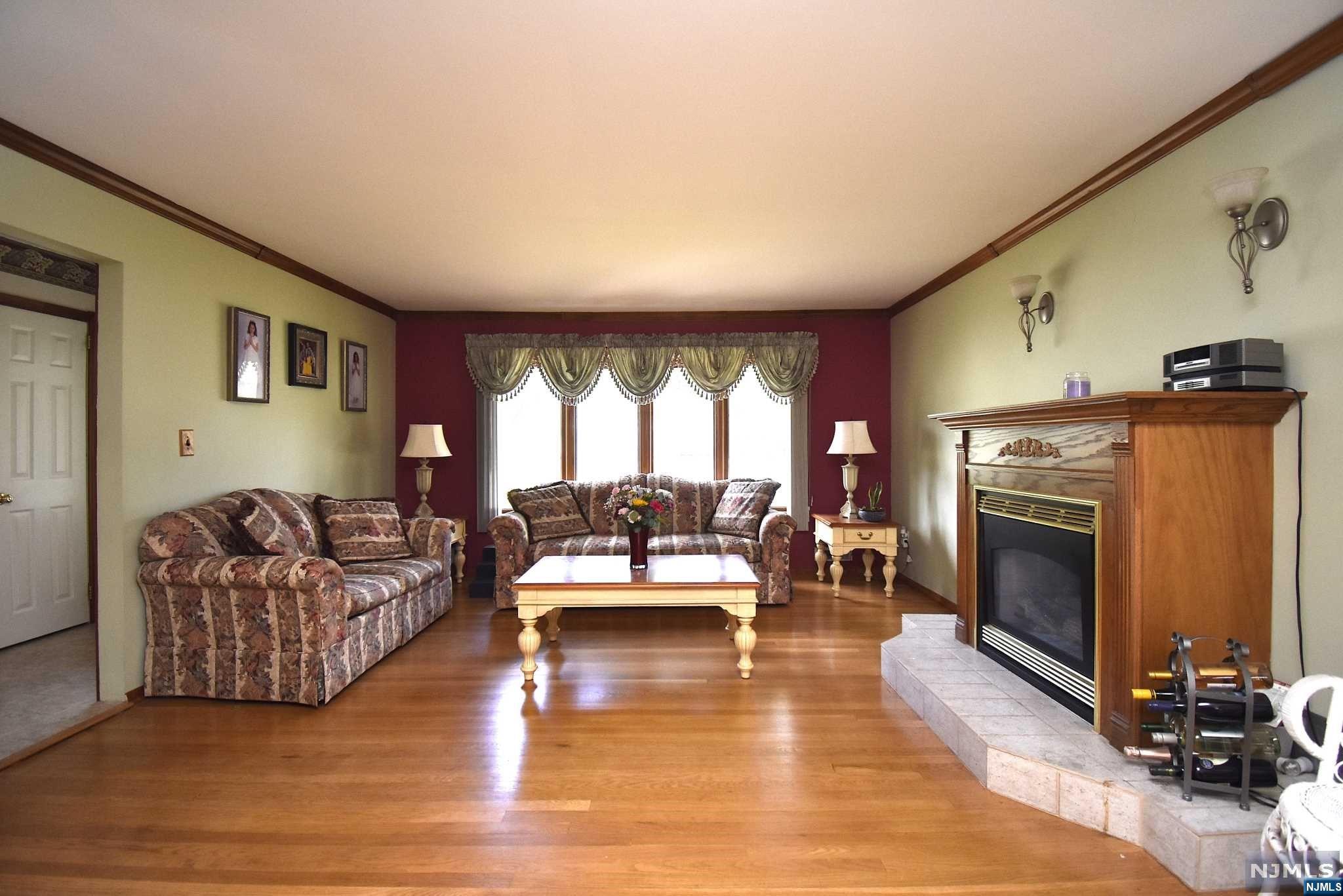 39 Cathyann Court