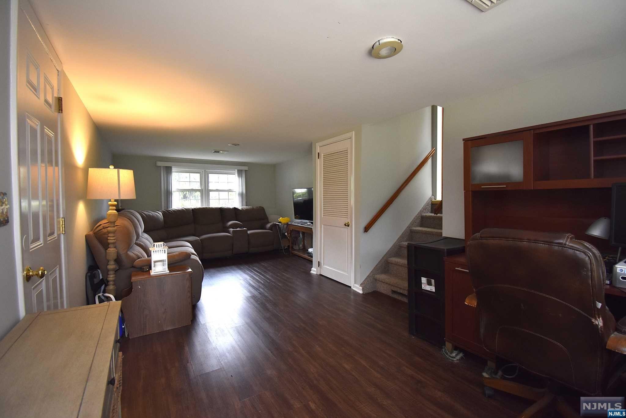 39 Cathyann Court