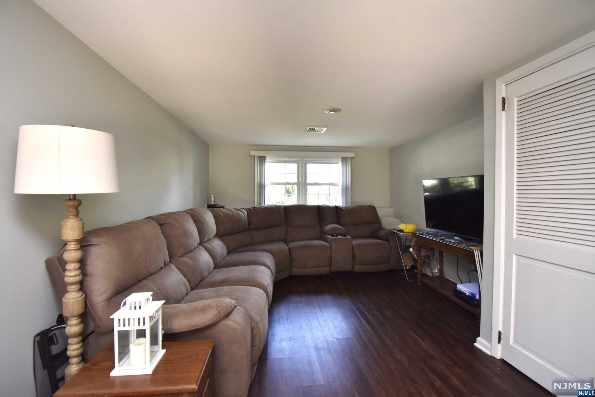 39 Cathyann Court