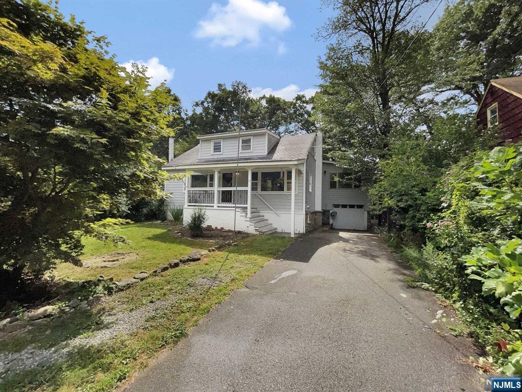 33 Wildwood Terrace