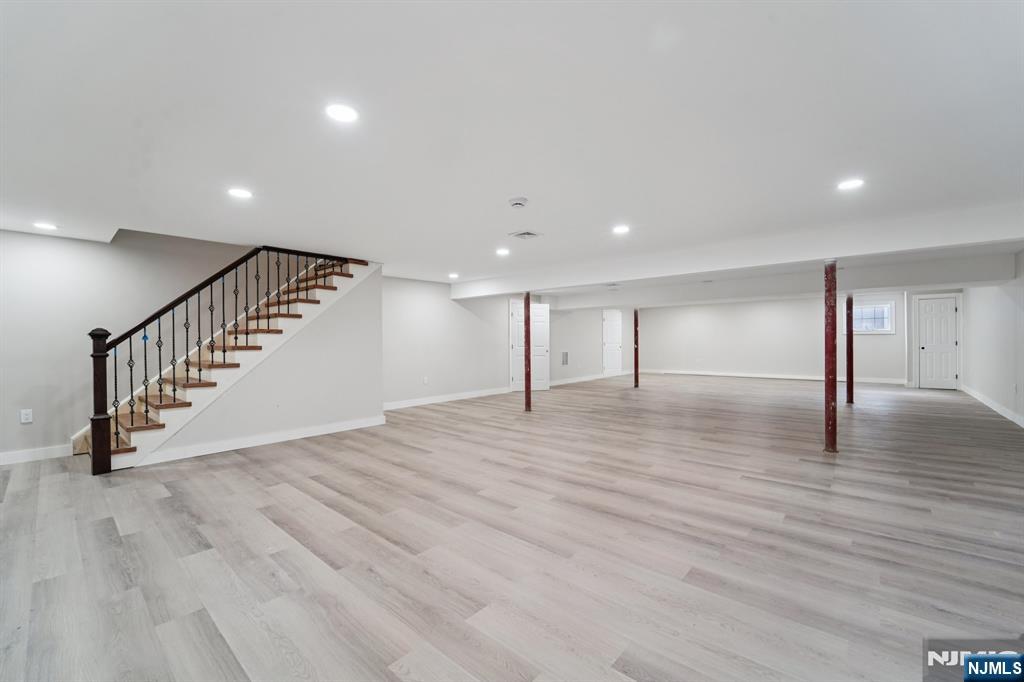 24 Holmes Lane