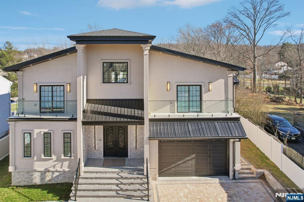 24 Holmes Lane