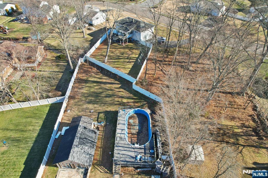 24 Holmes Lane