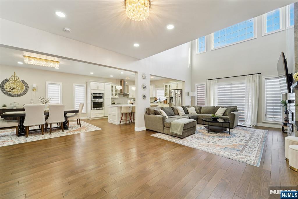 24 Holmes Lane