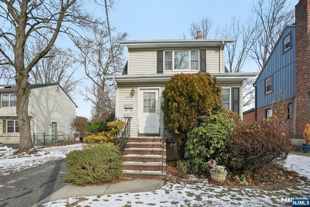 279 Genesee Avenue