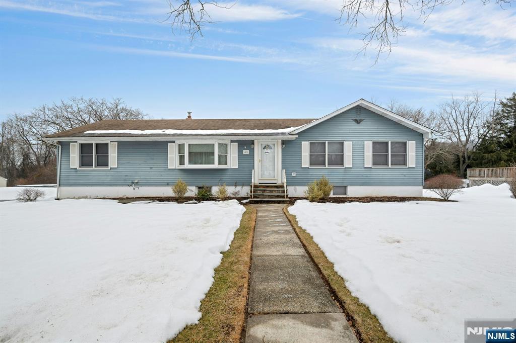 48 Deerfield Road