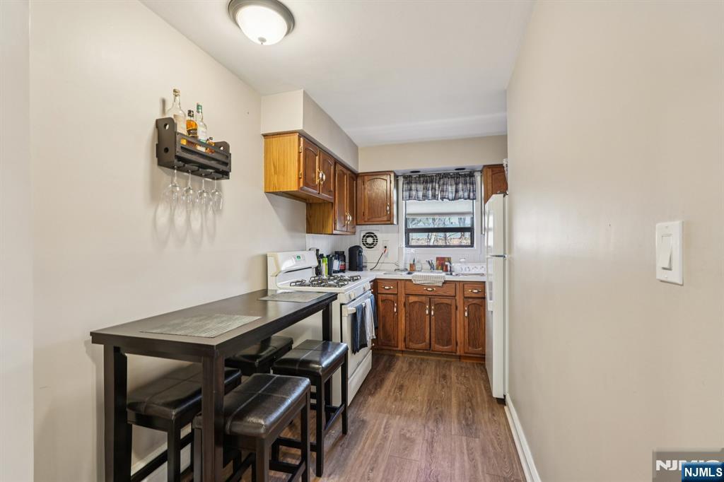 21 Colonial Drive 211