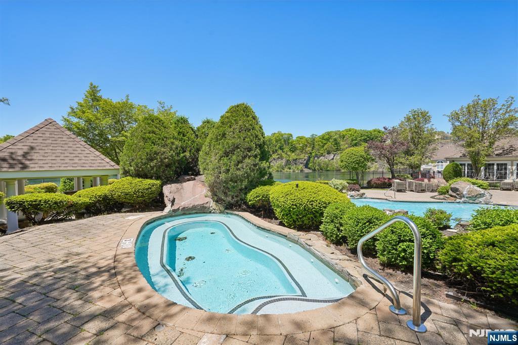 3 Peach Tree Lane
