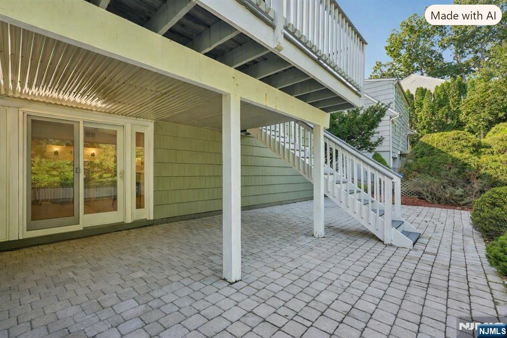 89 Minnehaha Boulevard