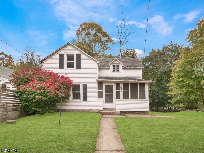 20 Ella St