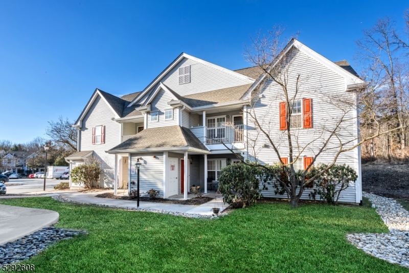4711 Tudor Dr