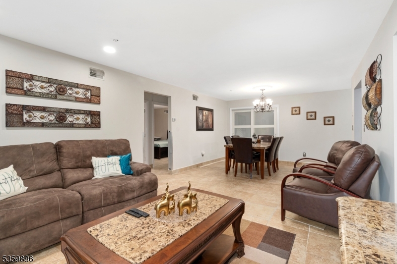 26 Spruce Ter