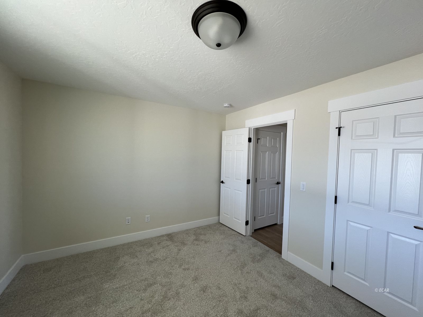 1498 Sun Valley Road