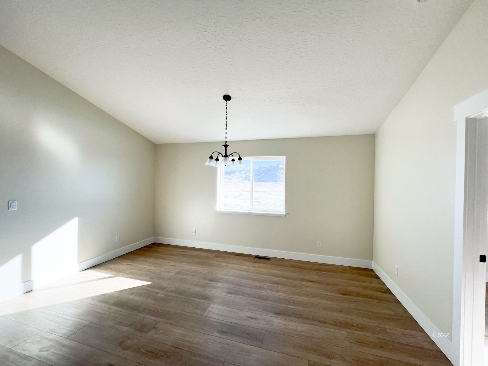 1498 Sun Valley Road