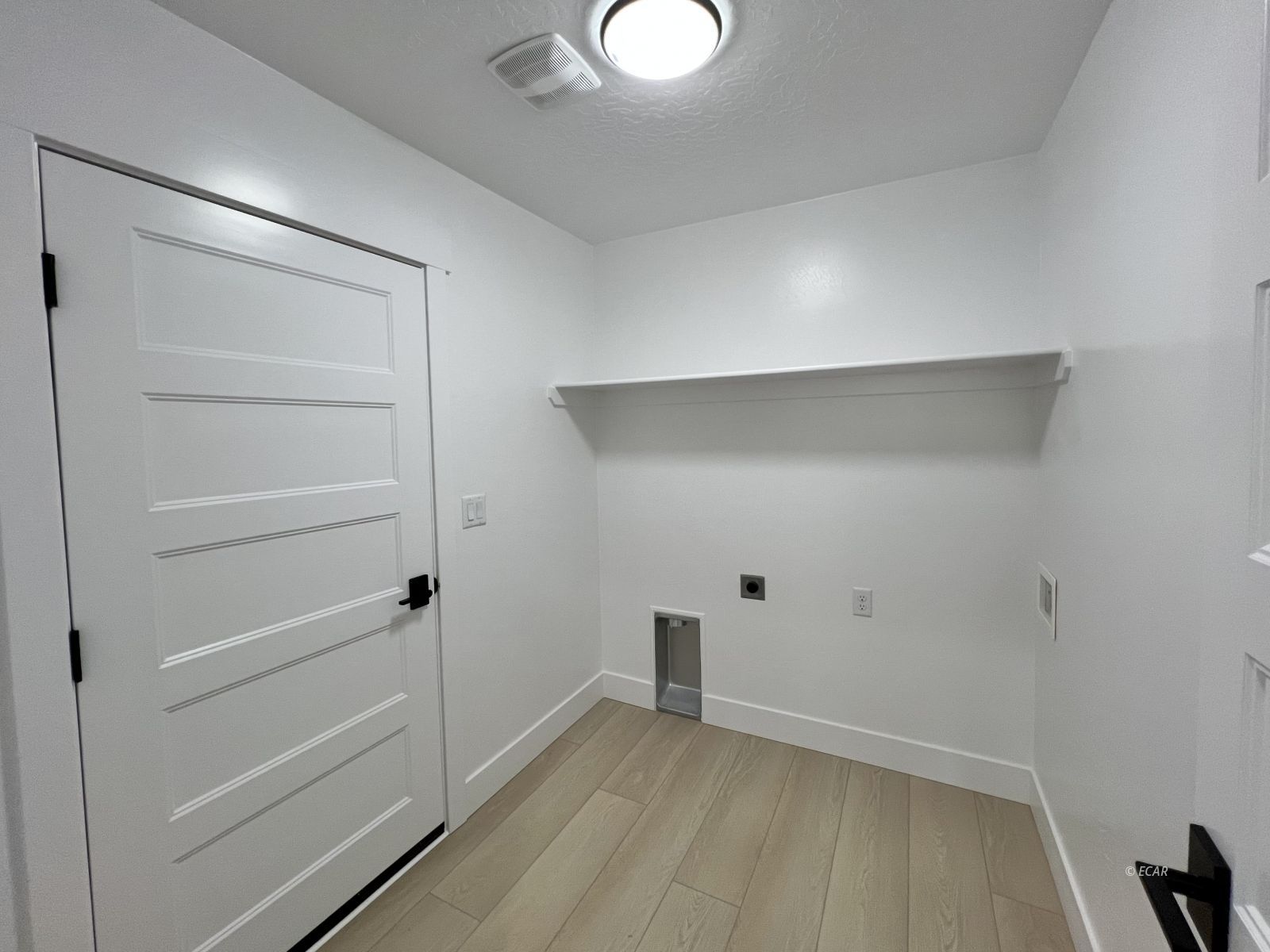4434 York Boulevard 62