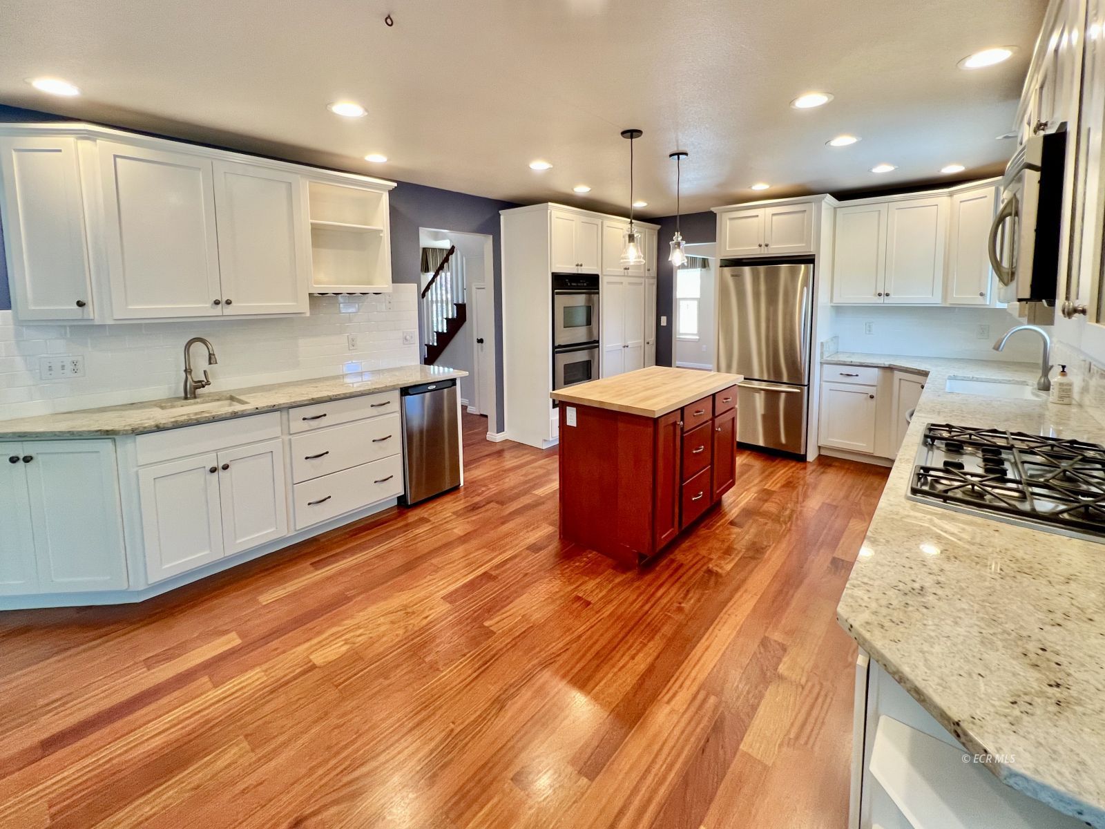 1813 Sequoia Drive