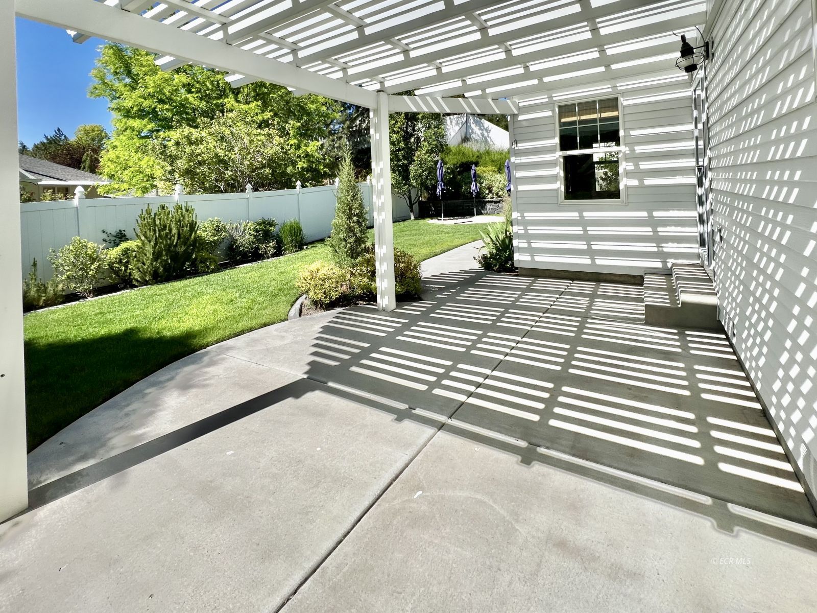 1813 Sequoia Drive