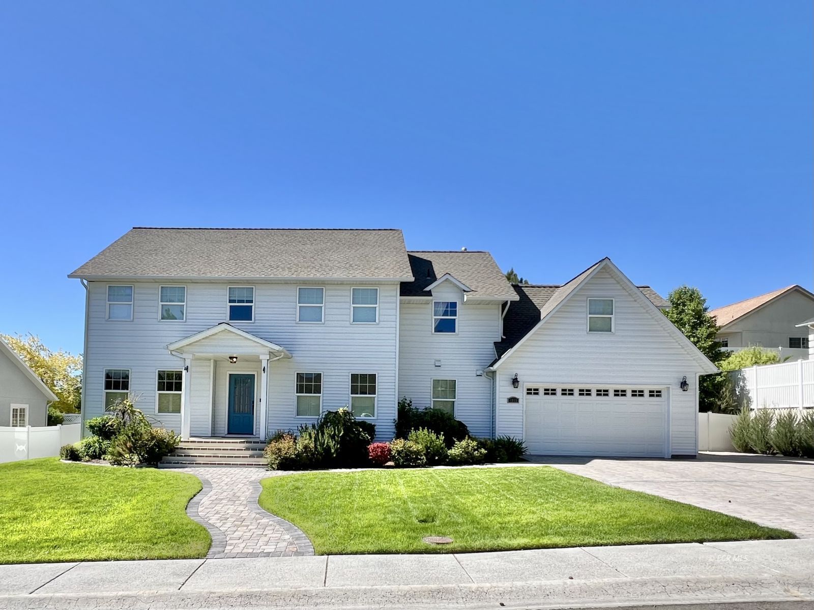 1813 Sequoia Drive