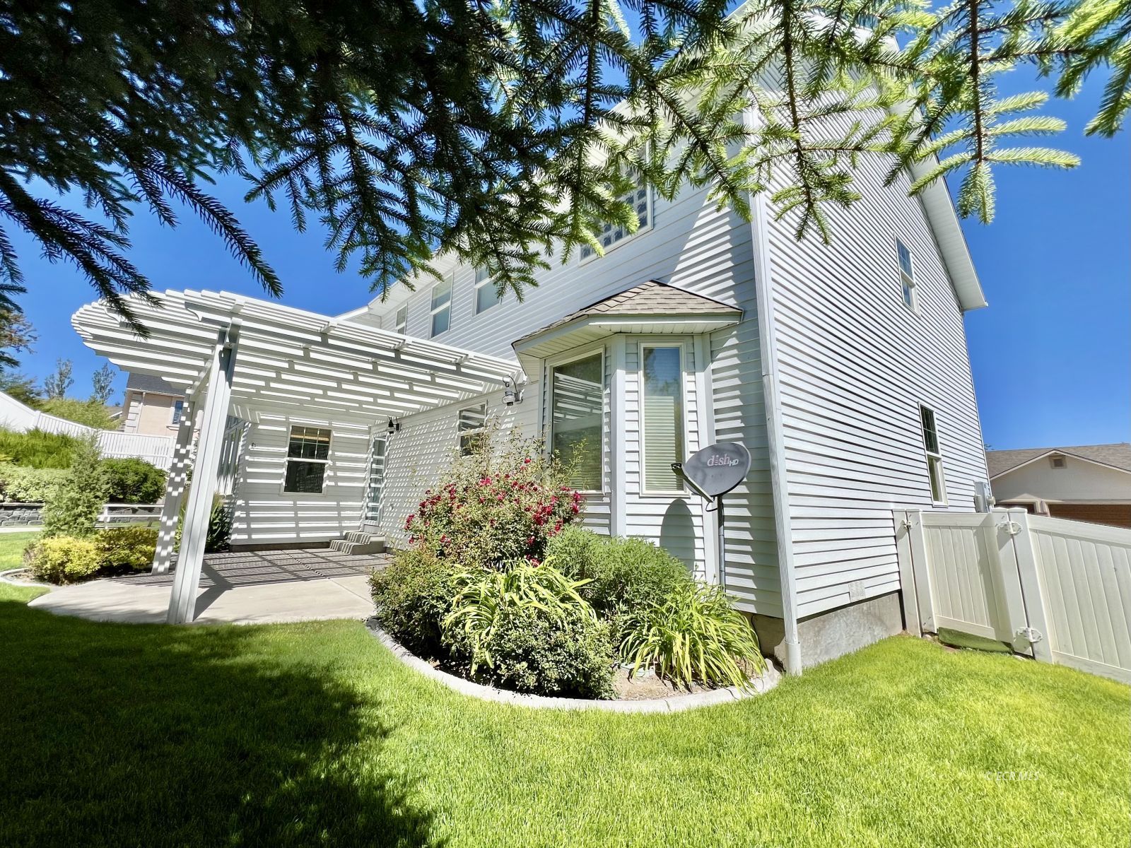 1813 Sequoia Drive