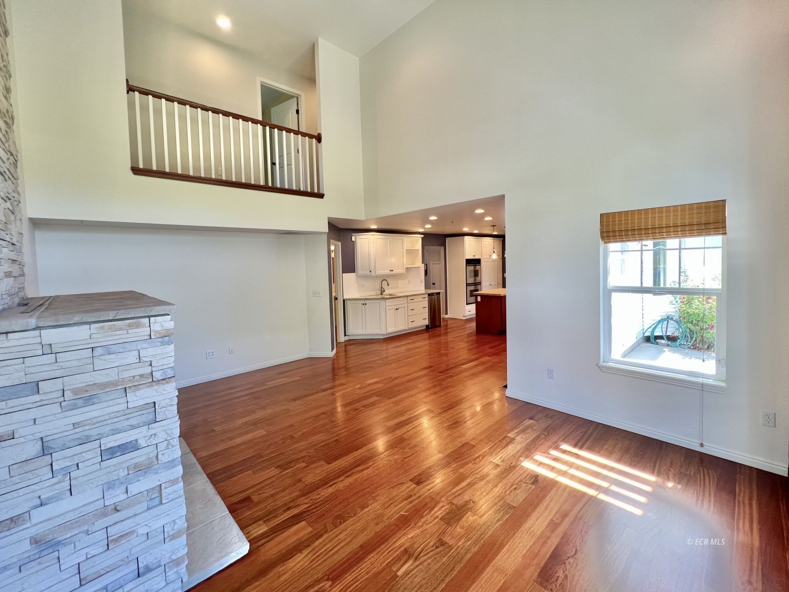 1813 Sequoia Drive