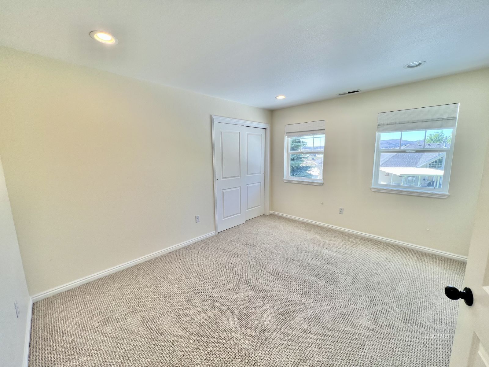 1813 Sequoia Drive