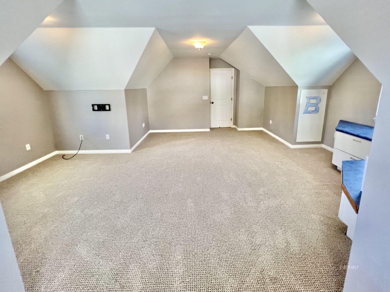 1813 Sequoia Drive