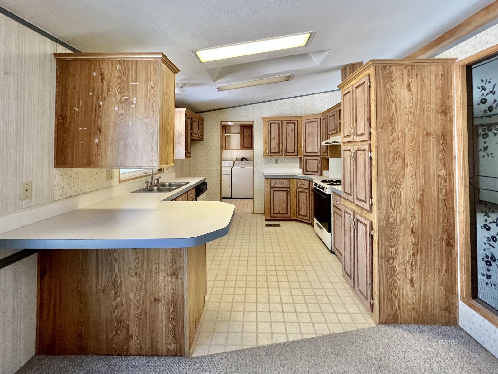 2833 Wrangler Circle