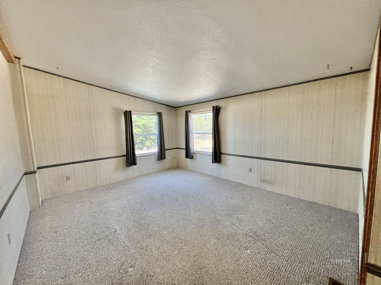 2833 Wrangler Circle