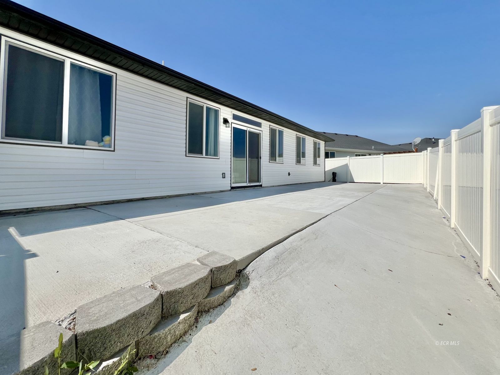 1933 Pheasant Drive