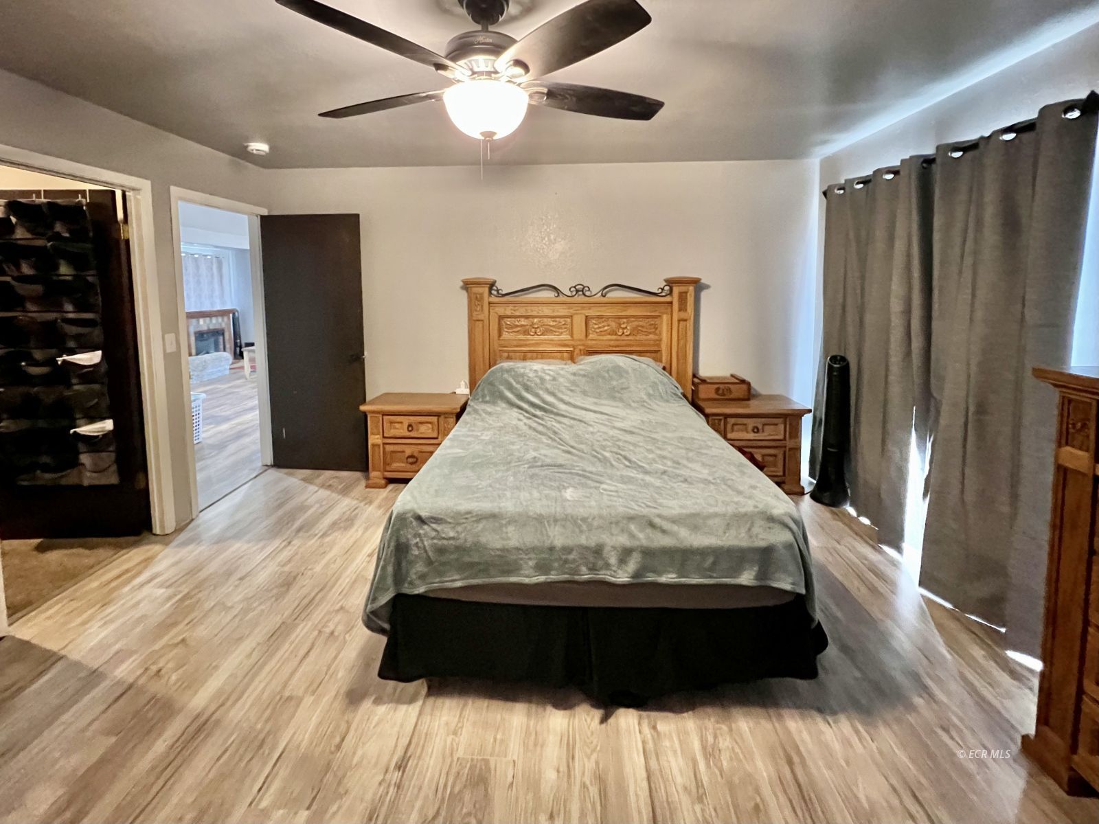 865 Black Oak Drive