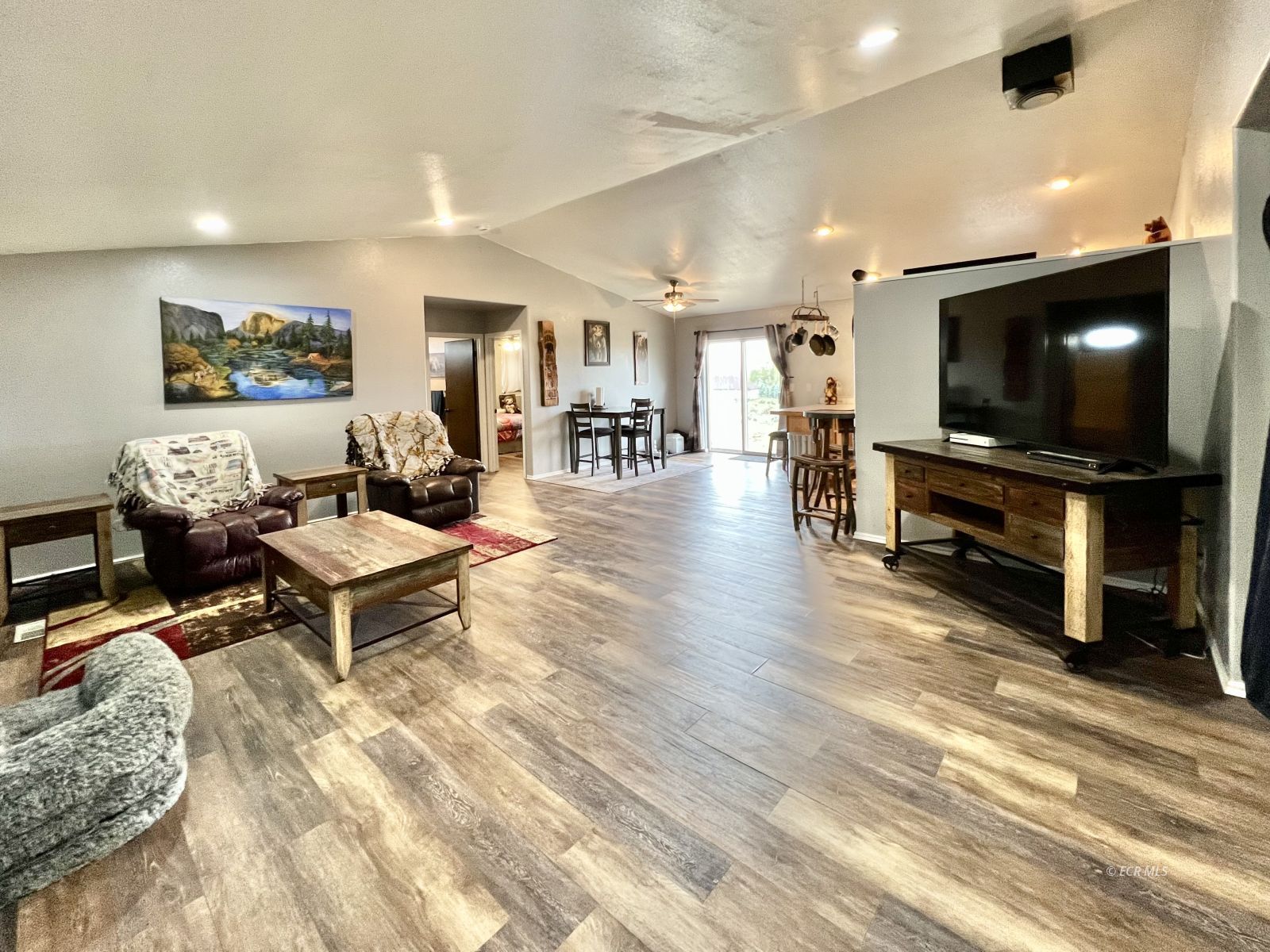 865 Black Oak Drive