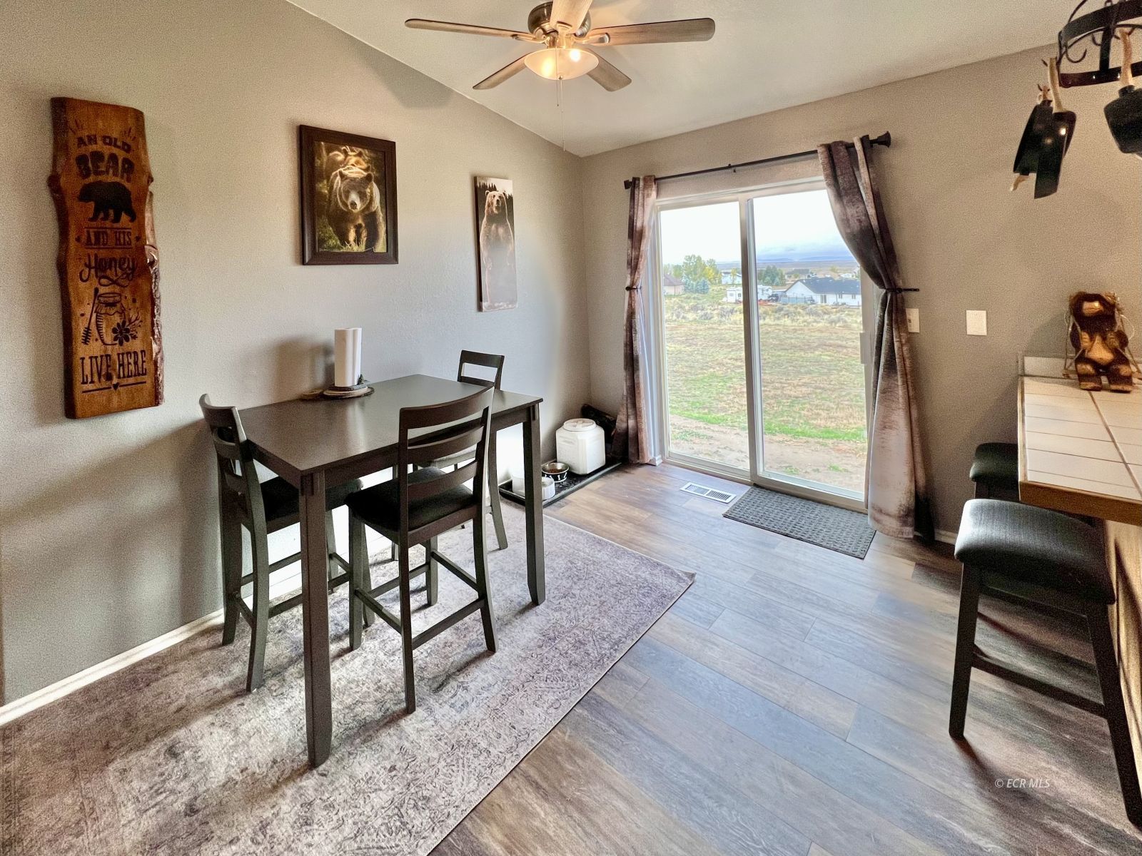 865 Black Oak Drive
