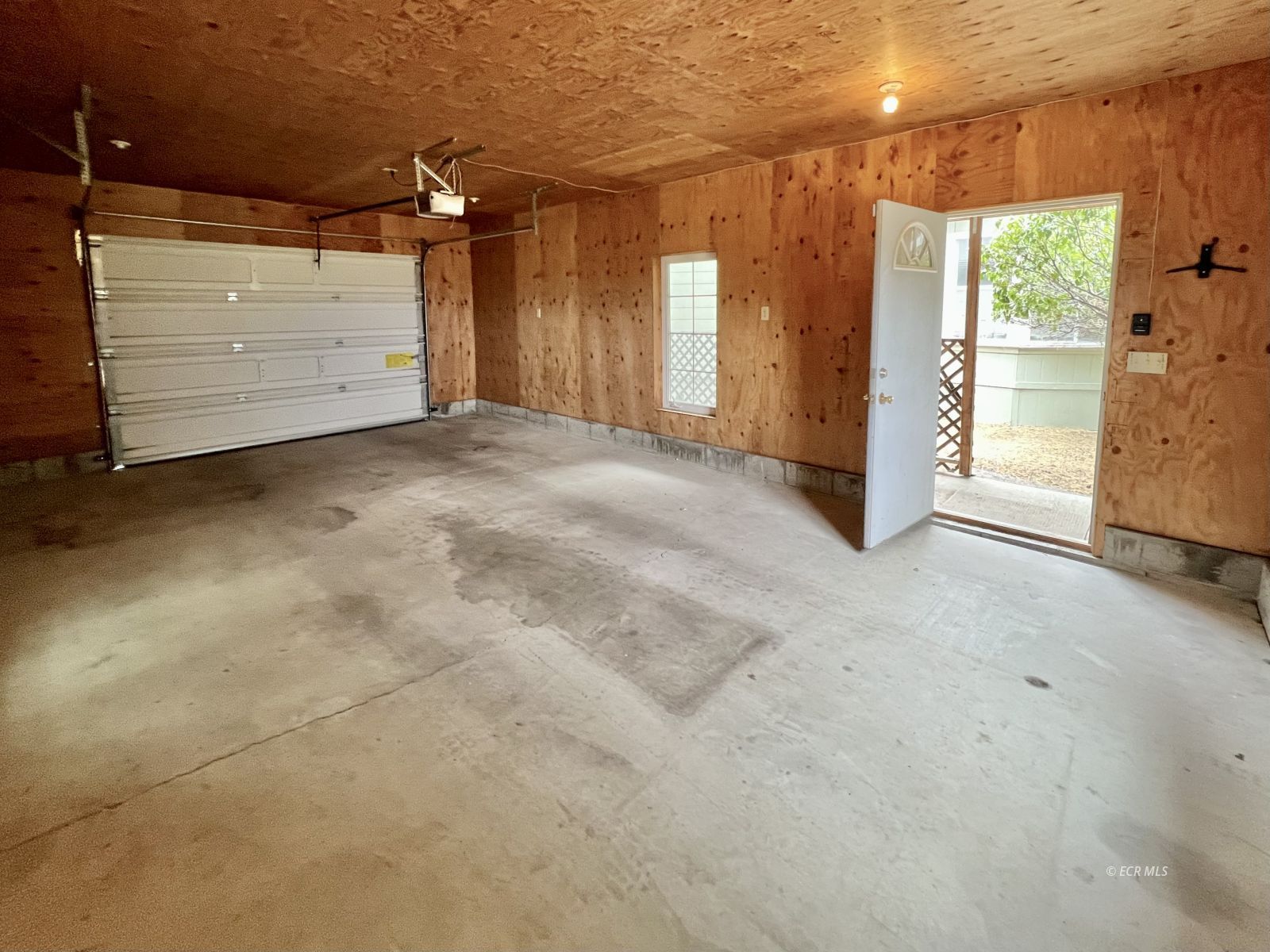 592 Gilia Place