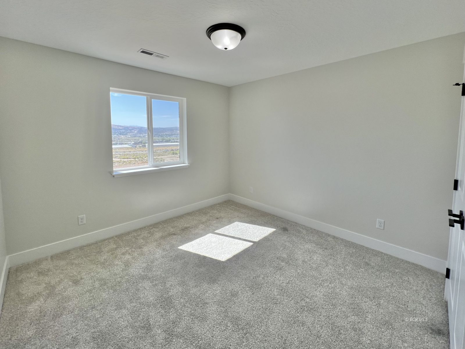 565 Blackstone Drive