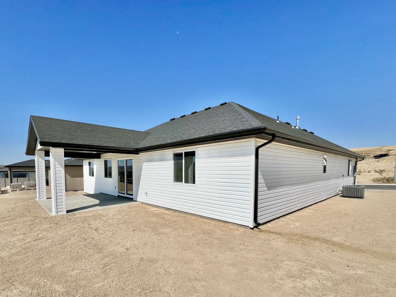 565 Blackstone Drive
