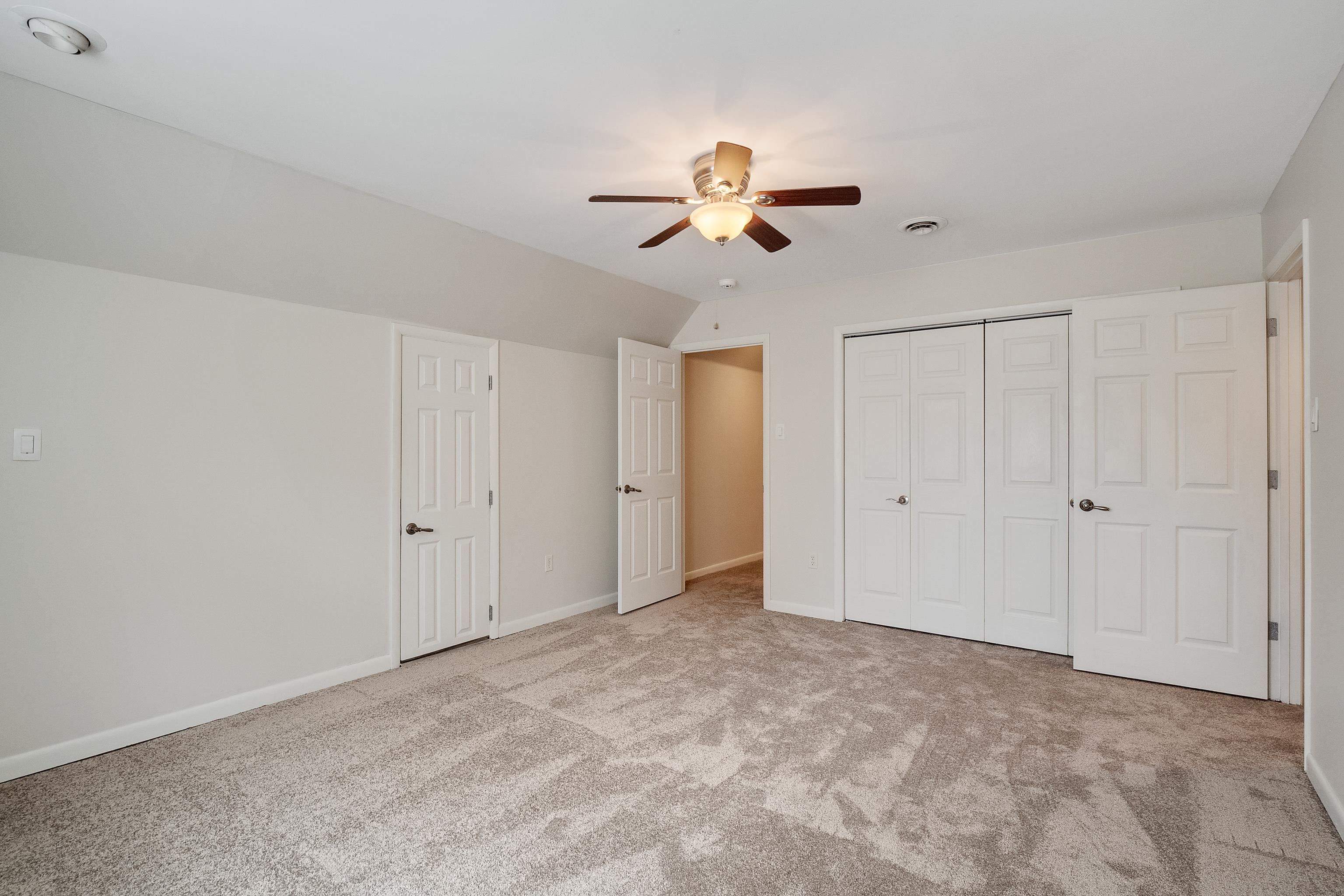 2425 DOGWOOD TRAIL DR