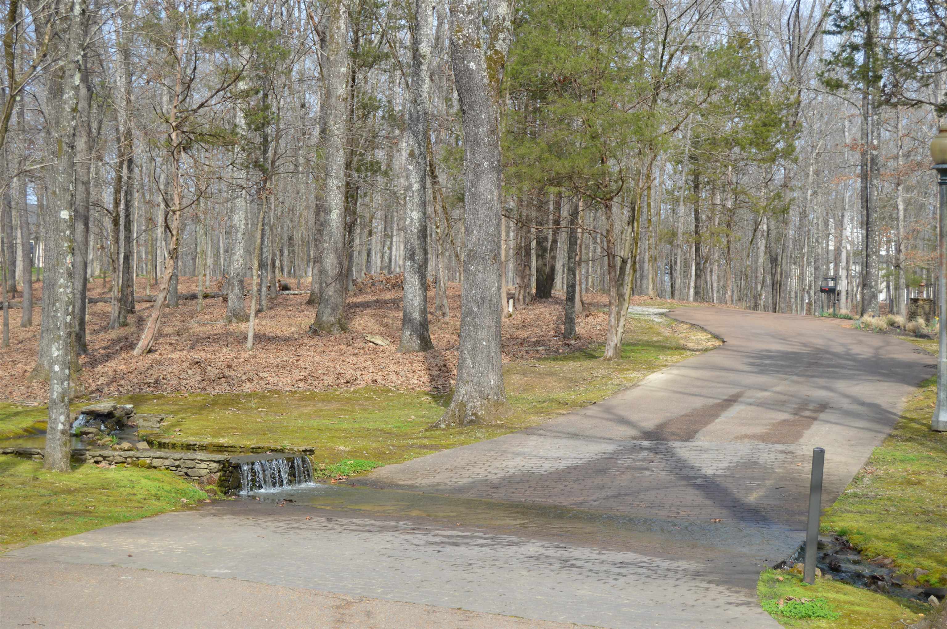 330 FALLING CREEK CV